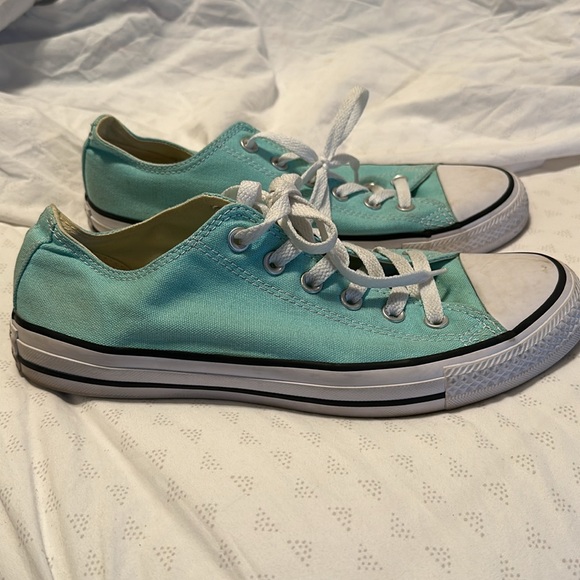 Converse - Picture 2 of 6